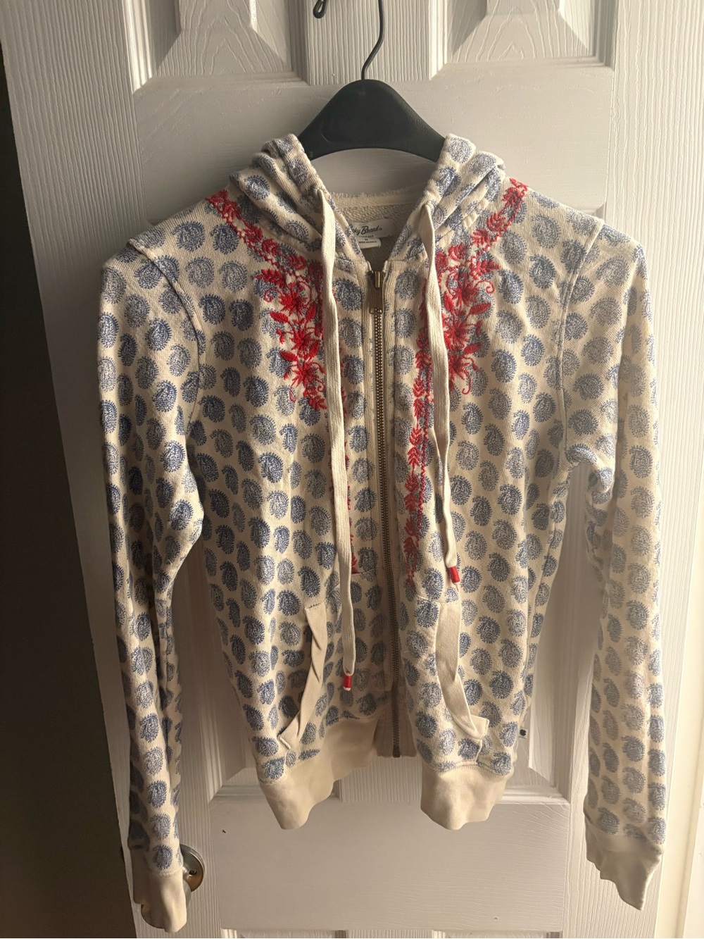 Lucky Brand Cream Hoodie with Blue Print and Red Floral Embroidery